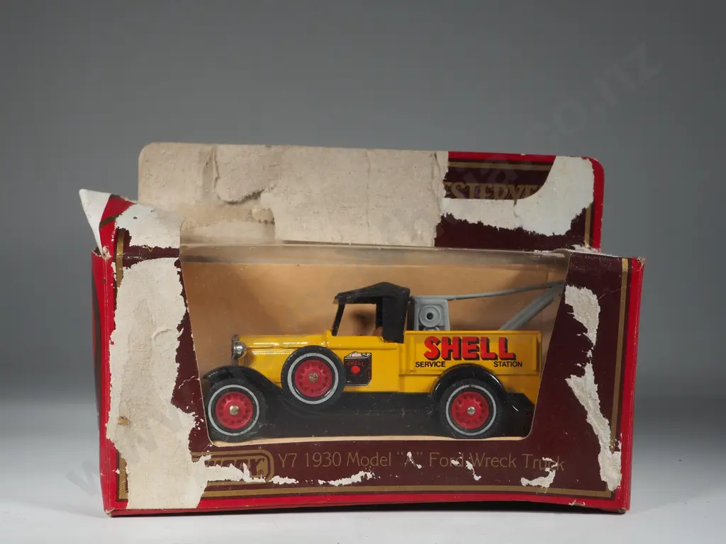 Six Boxed Matchbox Models of Yesteryear: Y-3 / Y-7 / Y-12 /Two Y-25 /Y-27 Image 1++