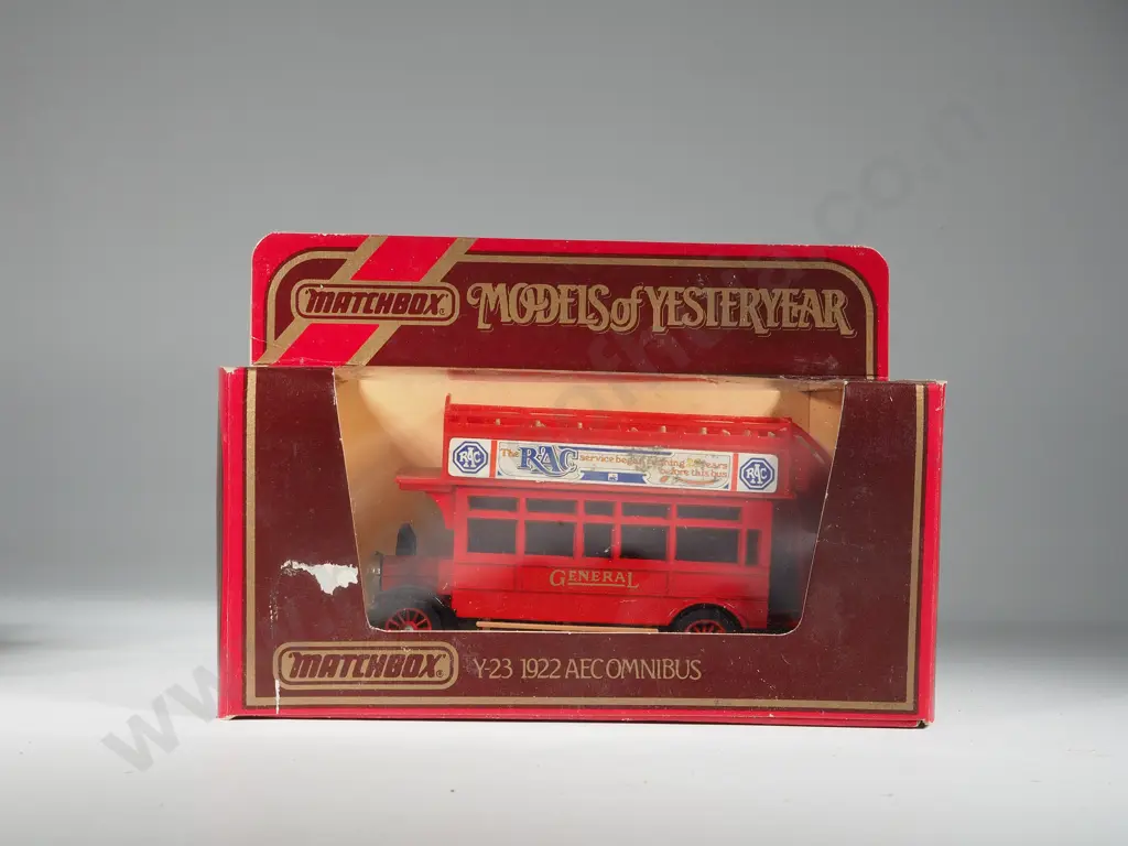 Five Boxed Matchbox Models of Yesteryear: Two Y-23 / Y-28 / Two Y-30 Image 1++