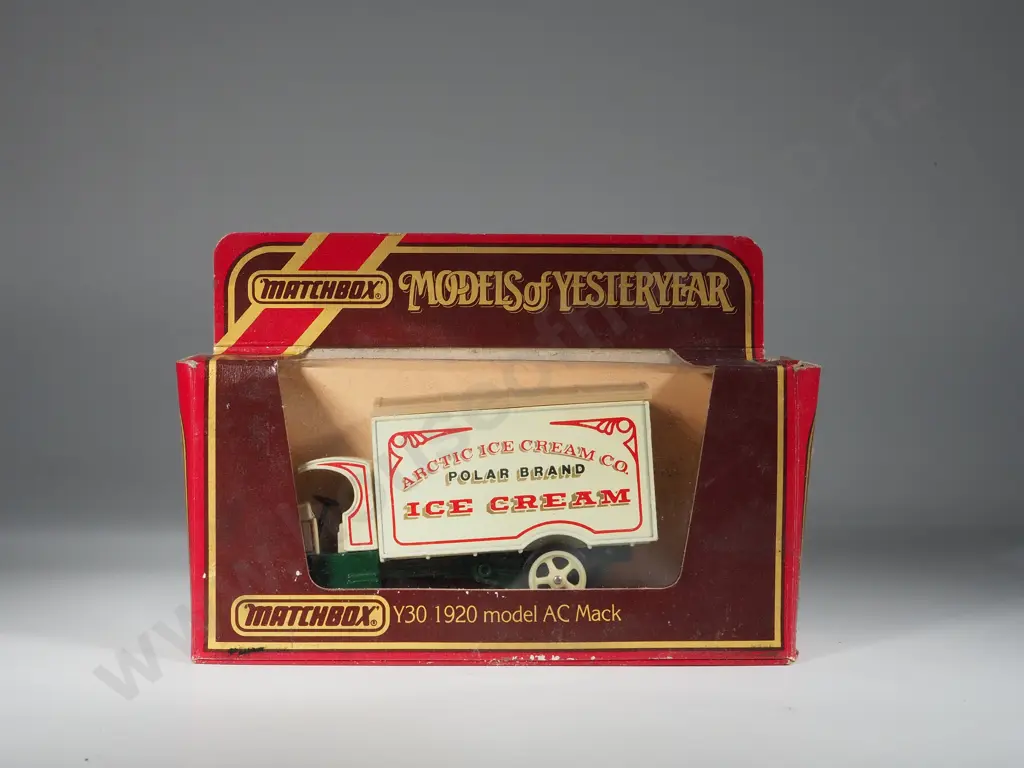 Three Boxed Matchbox Models of Yesteryear: Y-5/Y-18/Y-30 Image 1++