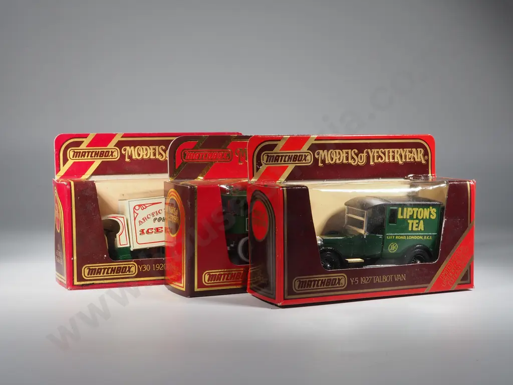 Three Boxed Matchbox Models of Yesteryear: Y-5/Y-18/Y-30 Image 1++