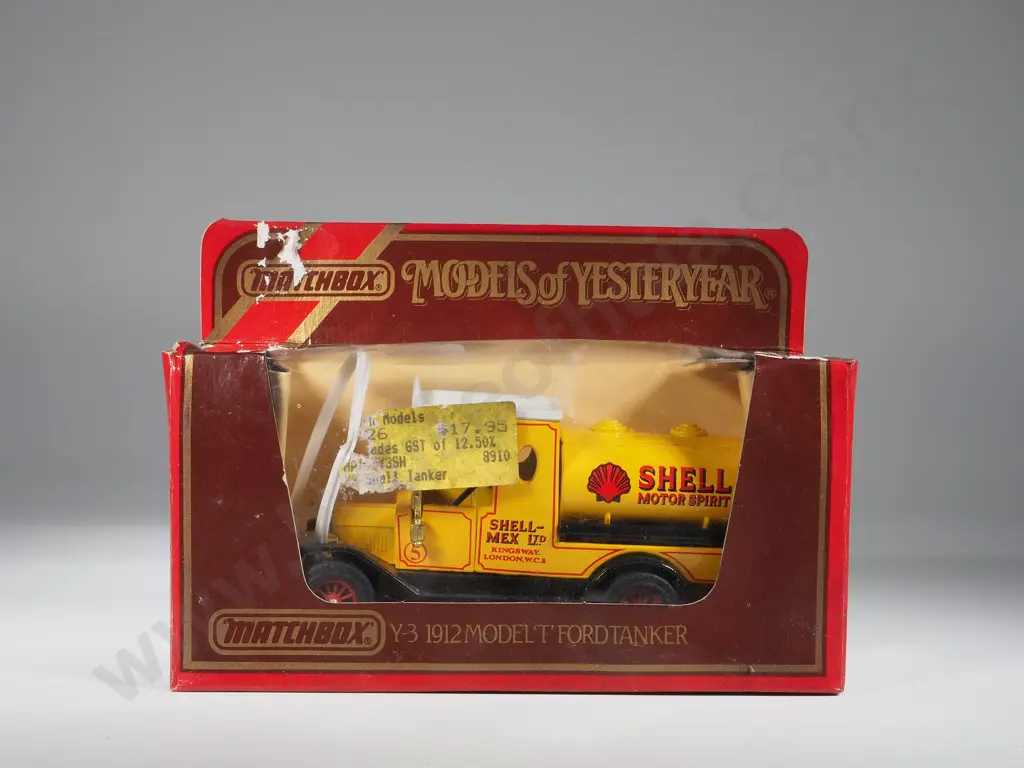 Three Boxed Matchbox Models of Yesteryear: Y-3/ Y-7 / Y-8 Image 1++
