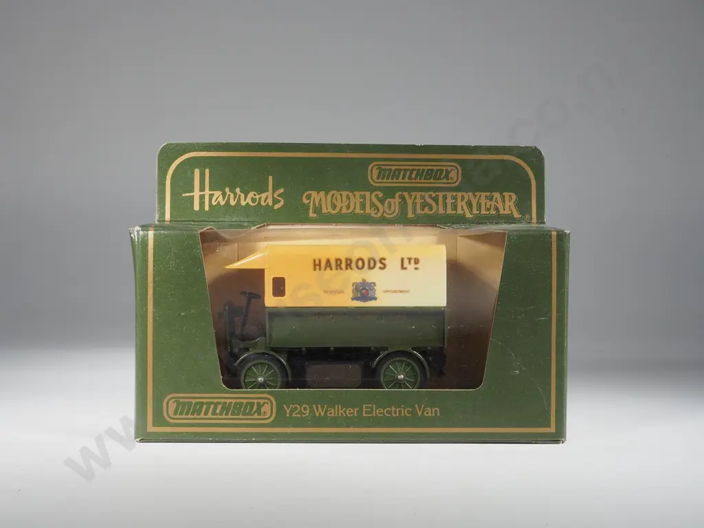 Three Boxed Matchbox Models of Yesteryear "Harrods" Three Y29 Image 1++