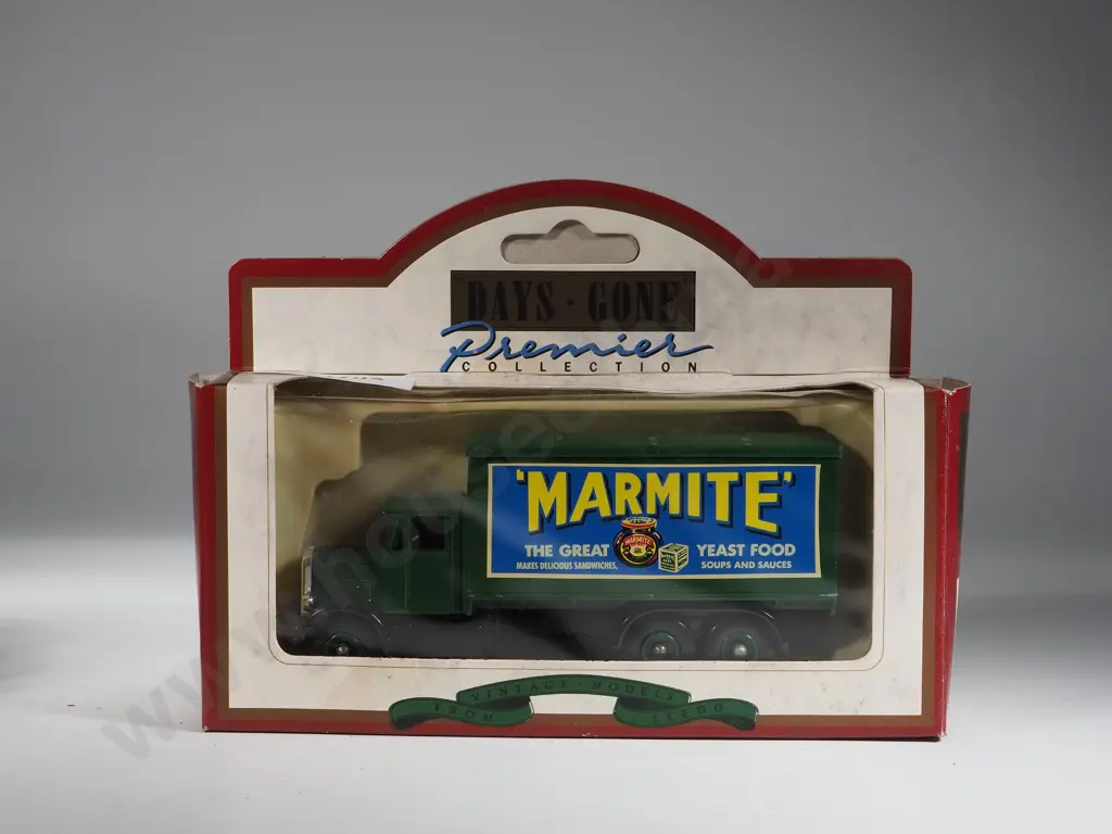 Three Boxed Different Brand Model Cars  Image 1++