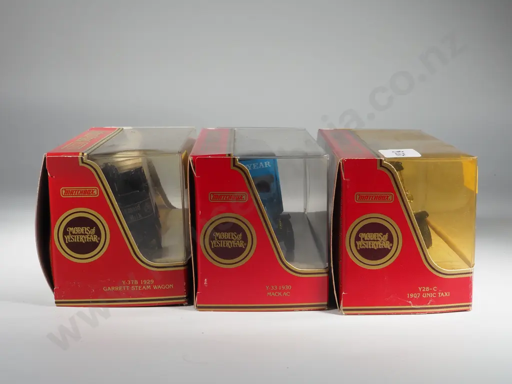 Three Boxed Matchbox Models of Yesteryear: Y28-C / Y-33 / Y-37B Image 1++