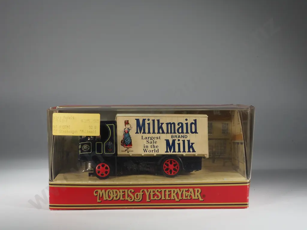 Three Boxed Matchbox Models of Yesteryear: Y28-C / Y-33 / Y-37B Image 1++
