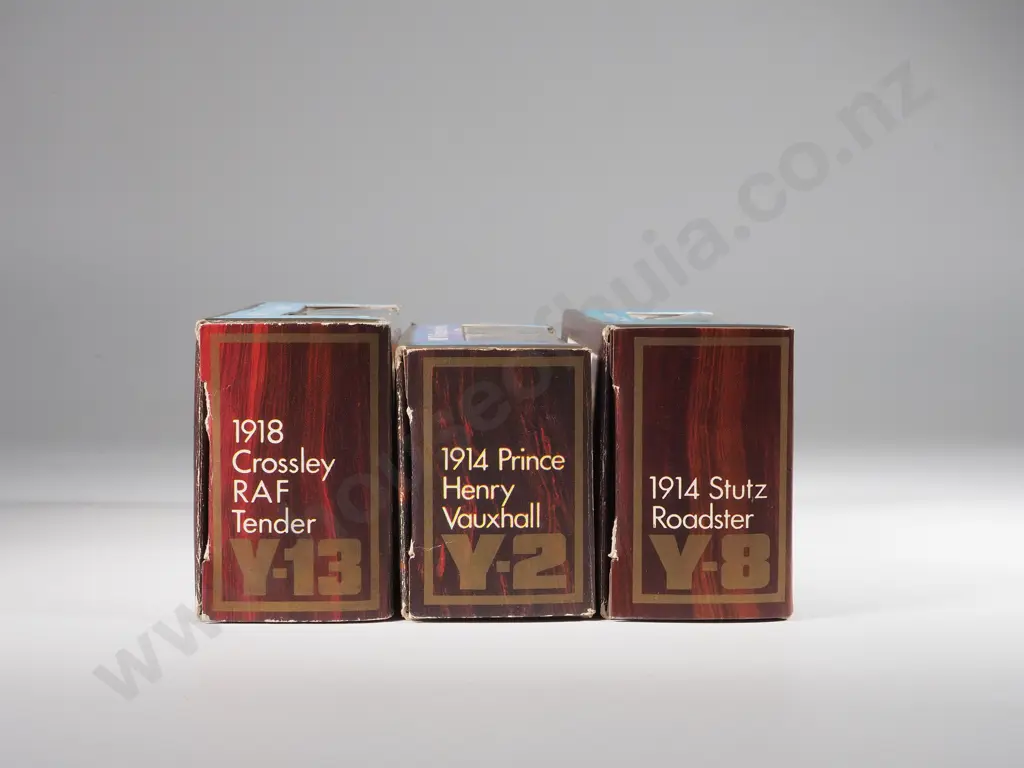 Three Boxed Matchbox Models of Yesteryear: Y-2/Y-13/Y-8  Image 1++
