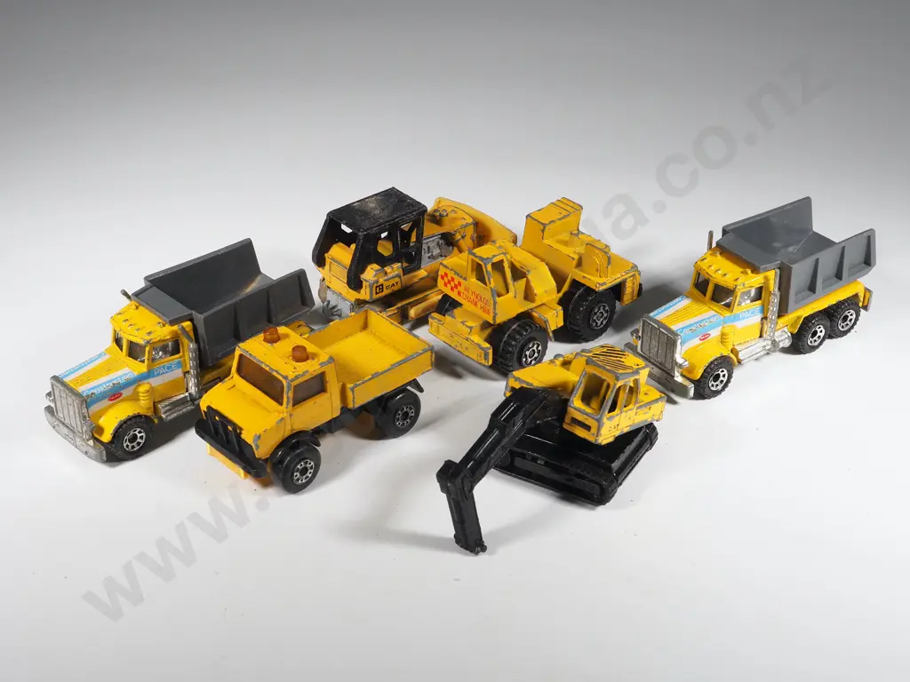 Assorted Matchbox Trucks and Construction Vehicles Image 1++
