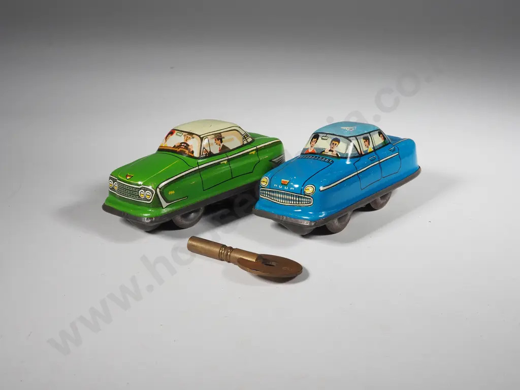 Two Vintage Tin-Plate Wind Up Cars With Key Image 1++