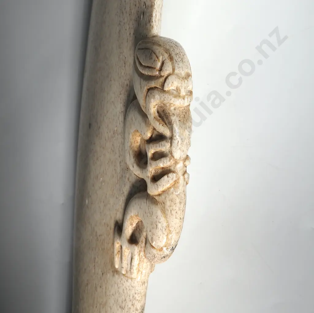 A Large Wahaika Paraoa (Short Bladed Whale Bone Weapon) Image 1++