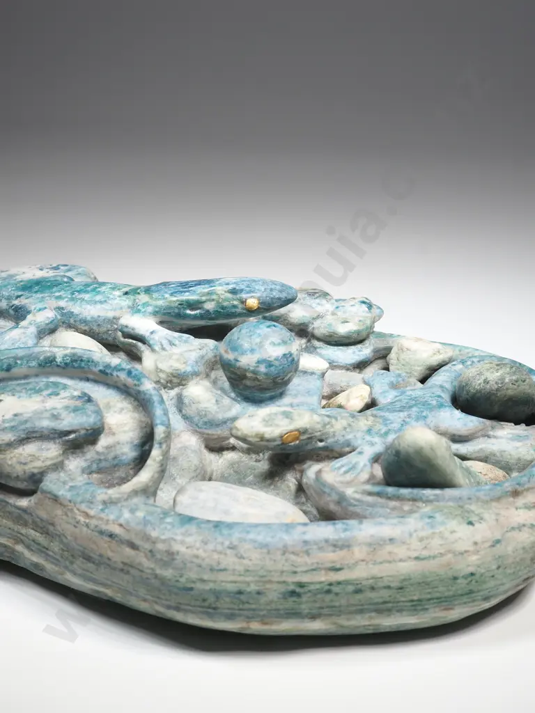 Seth Heron Carved Aotea Lizards with Gold Eyes with Ten Small Aotea Pebbles. 175 x 110 x 55 mm Image 1++