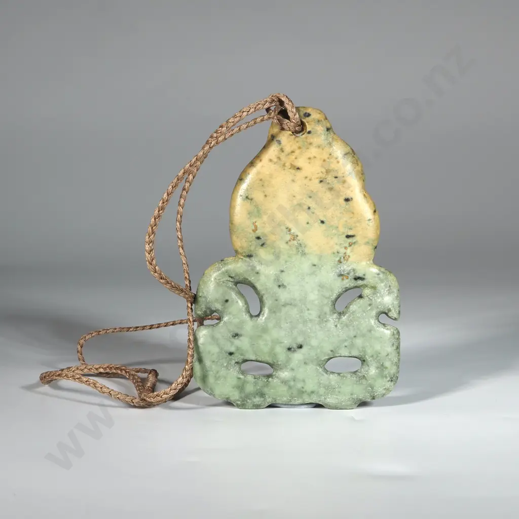 Kawakawa Hei Tiki With Plaited Cord 104 x 62 mm Image 1++