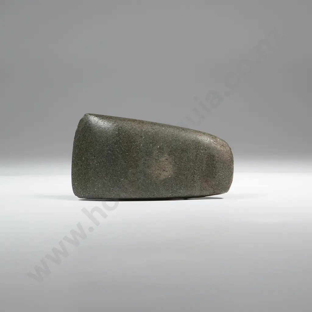Pre-European Stone Toki - Found in the Hawkes bay Y22816 Image 1++