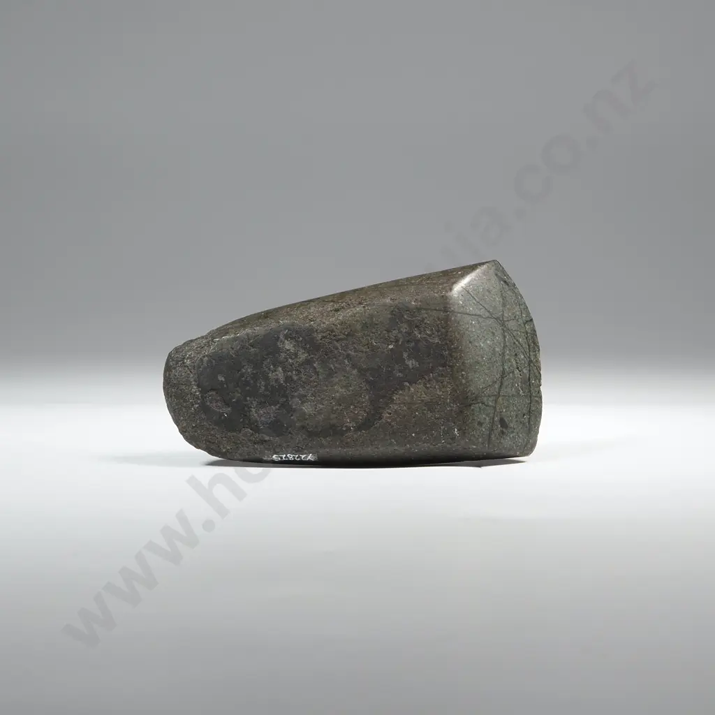 Pre-European Stone Toki - Found in the Hawkes bay Y-22825 Image 1++