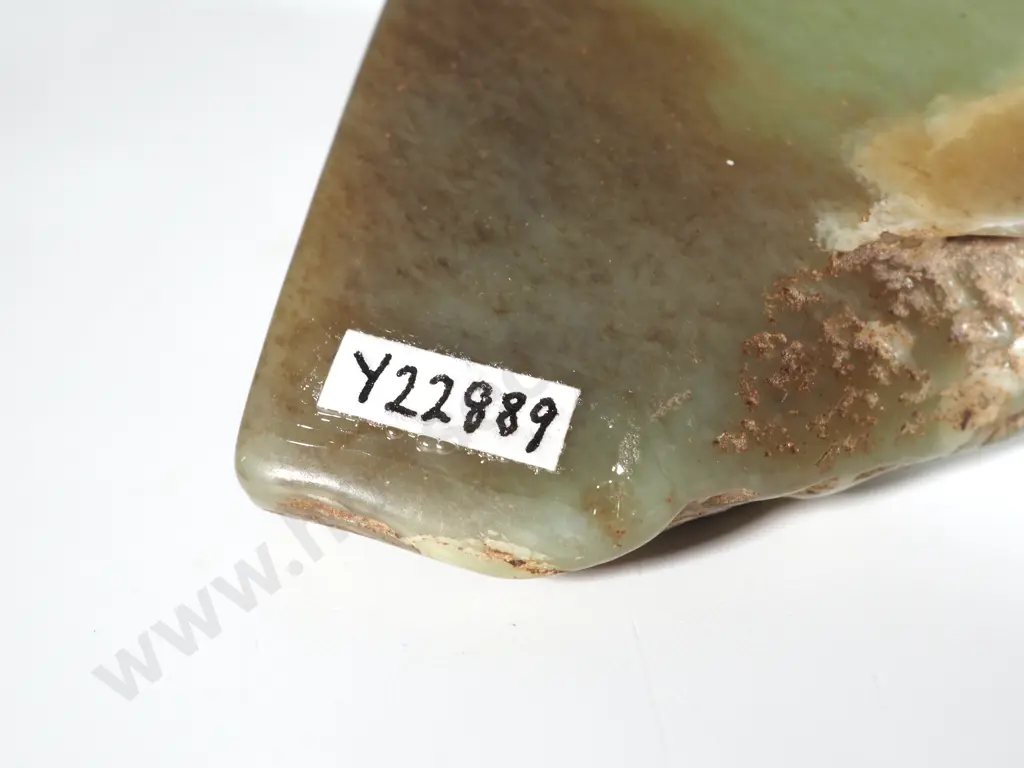 Pre-European Portion of a Pounamu Toki Y22889 Image 1++