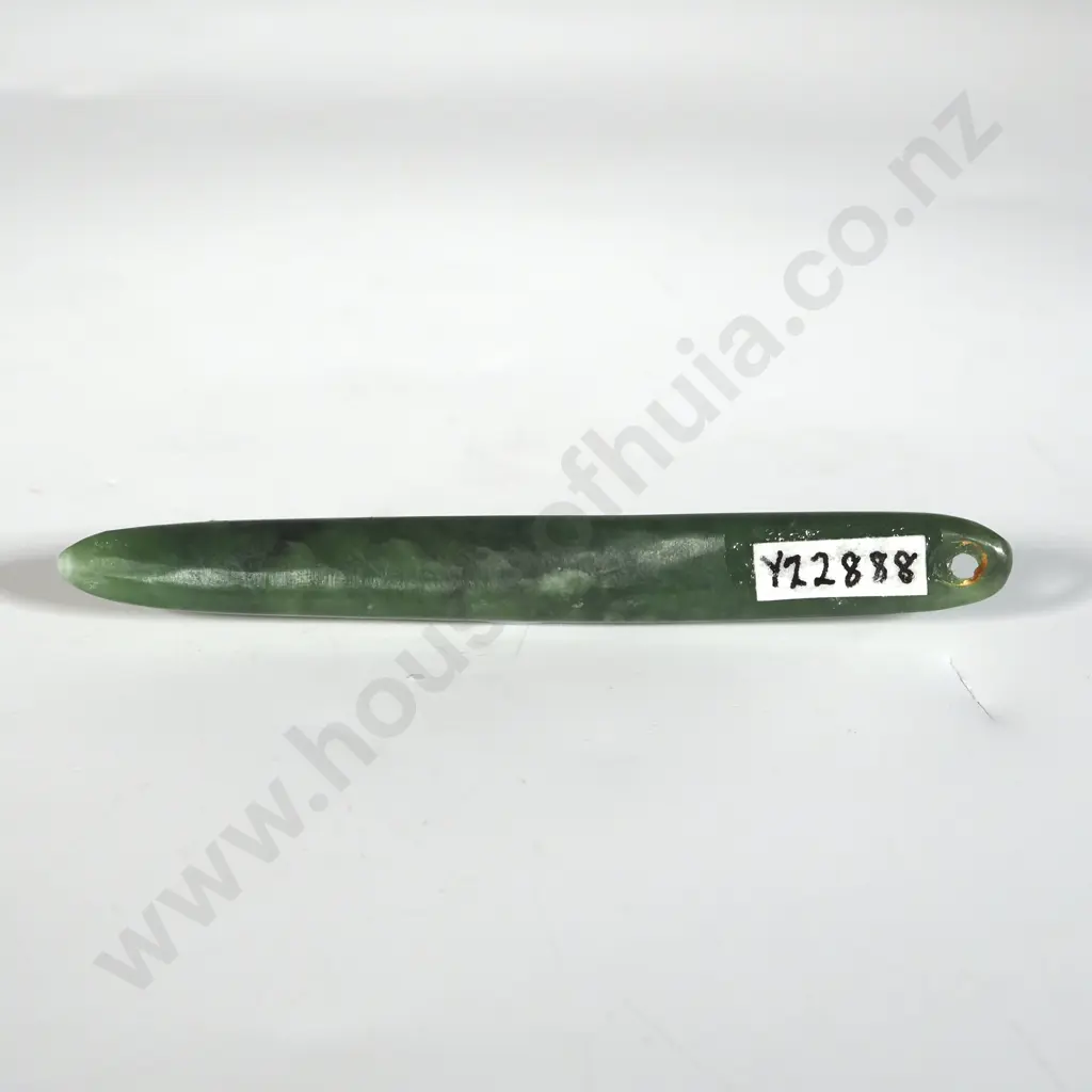 Pre-European Ngira Pounamu Y-22888 Image 1++