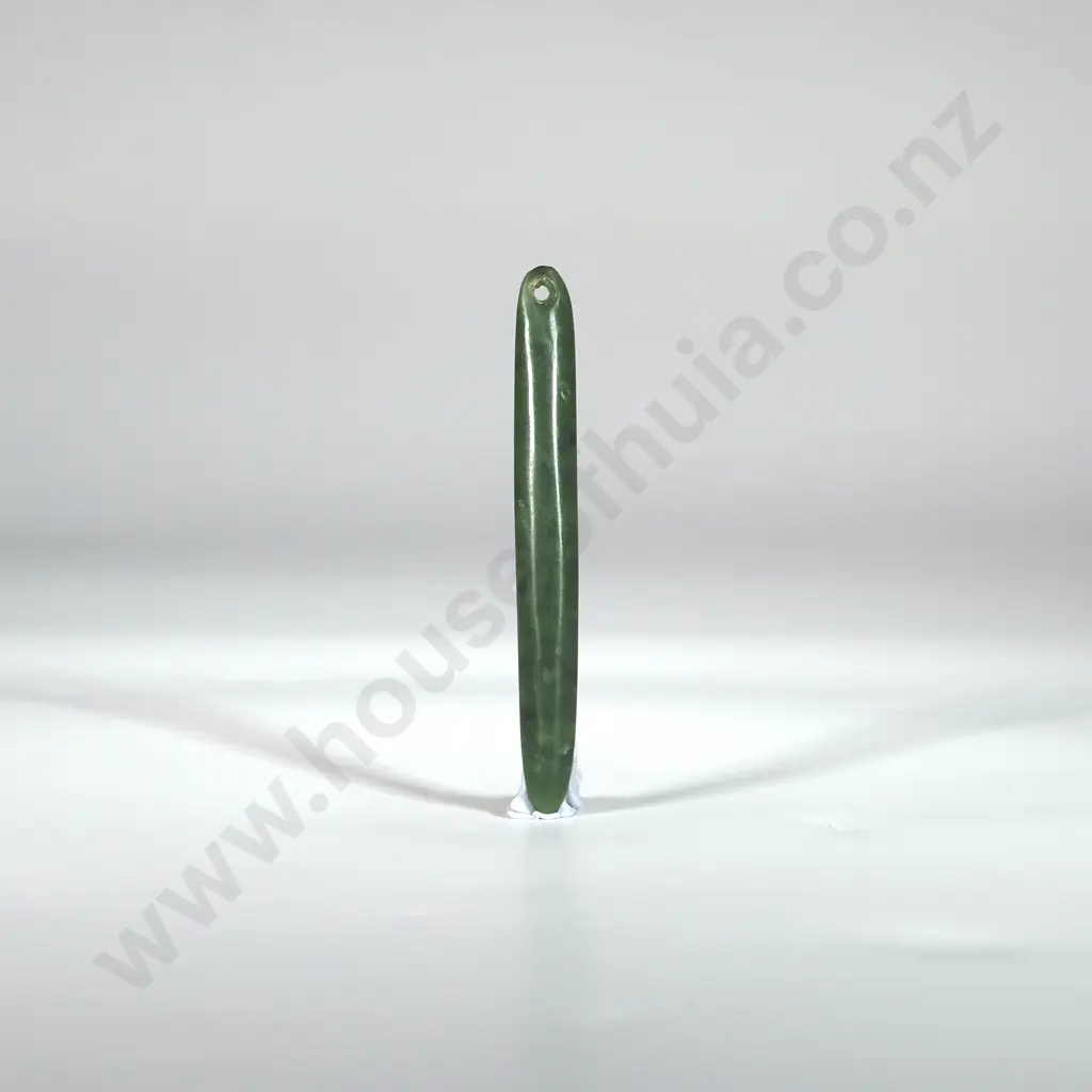 Pre-European Ngira Pounamu Y-22888 Image 1++
