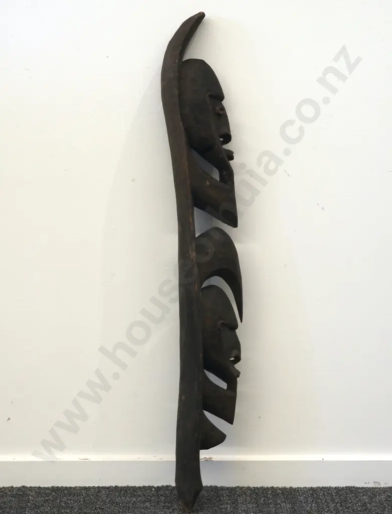 PNG hanging wall sculpture  Image 1++