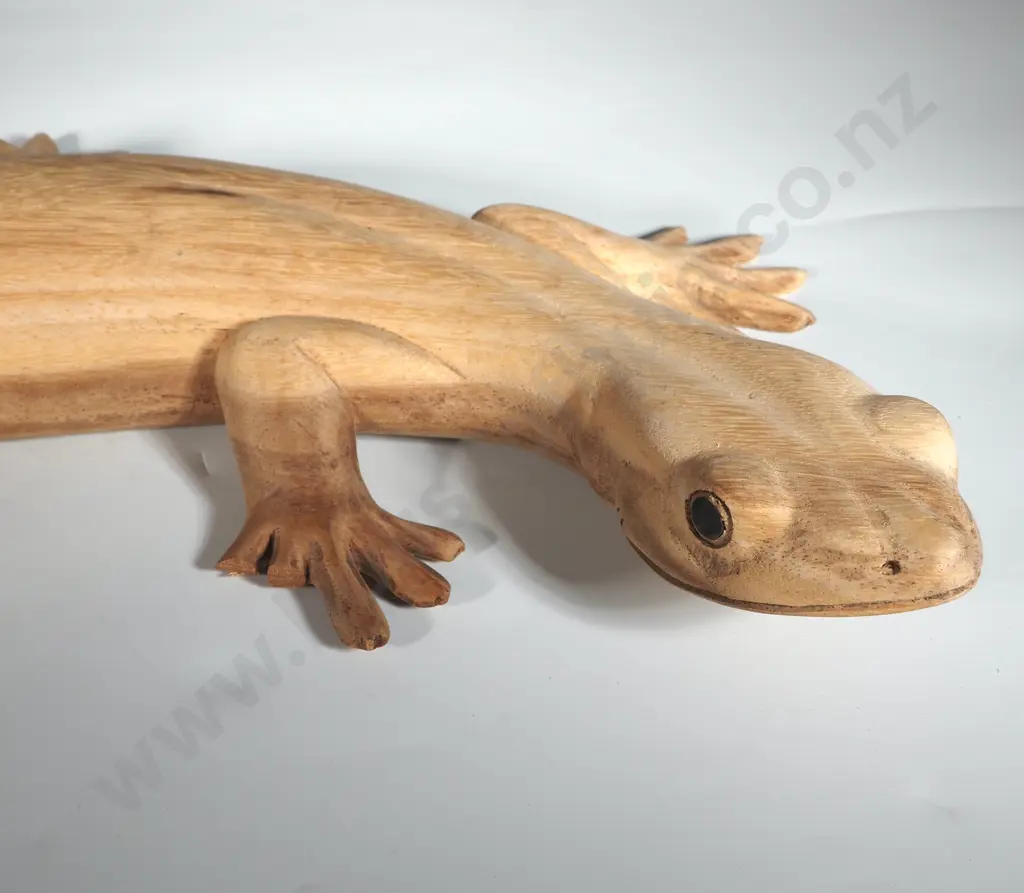 Carved Wooden Figure Of A Gecko Image 1++