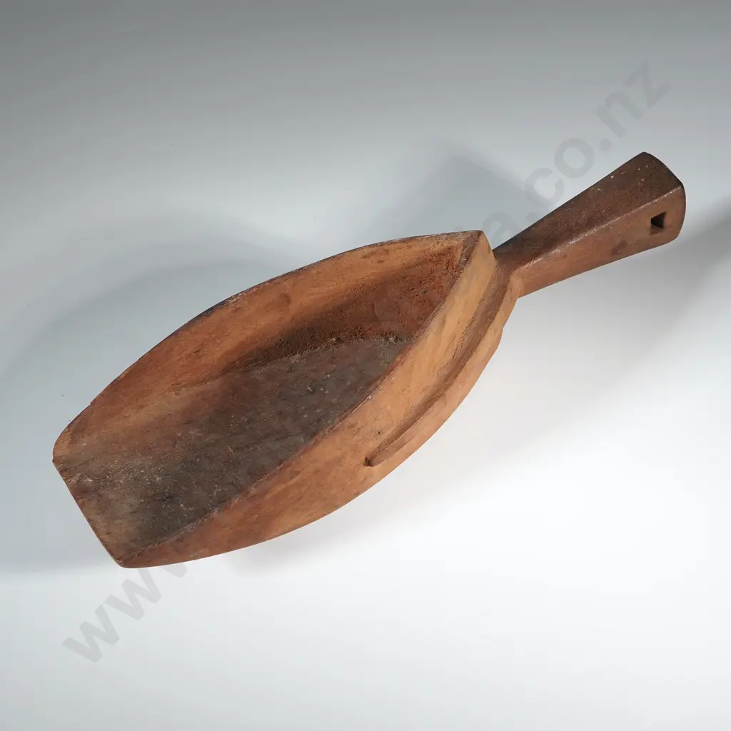 Solomon Islands Canoe Bailer Image 1++