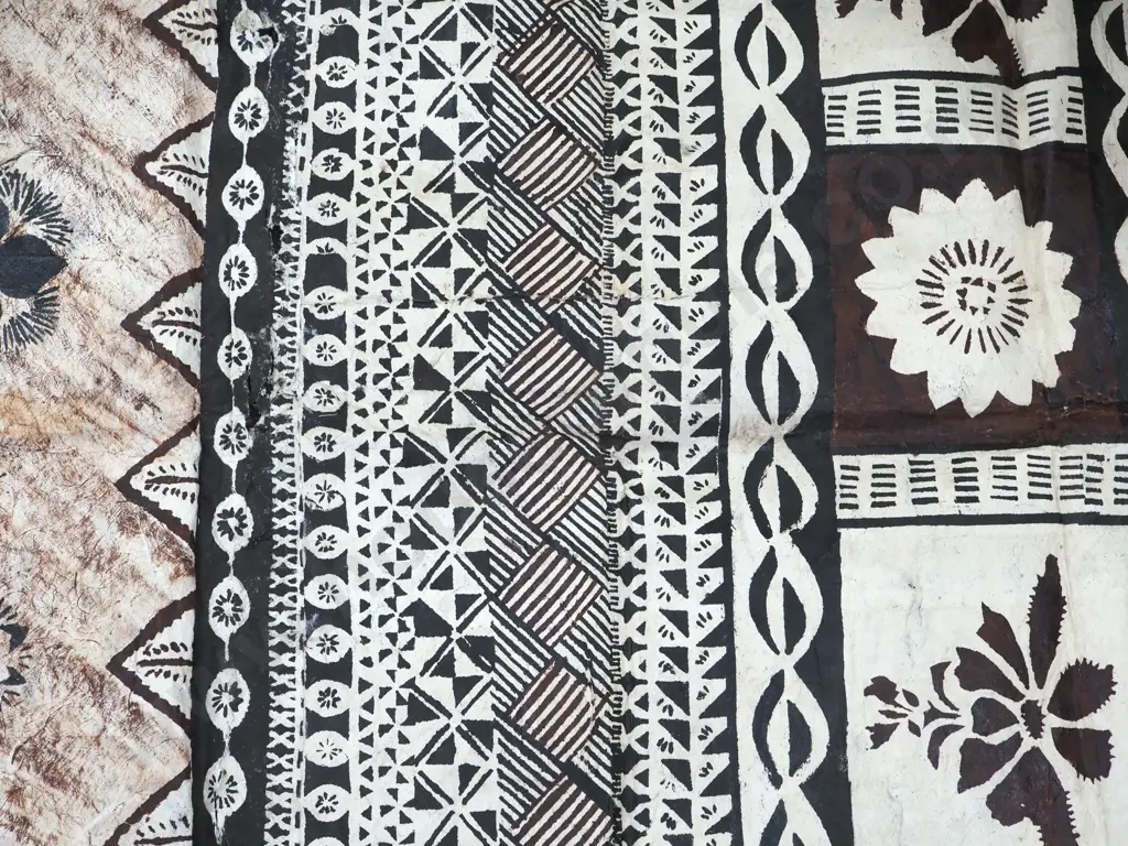 Tapa Cloth Image 1++