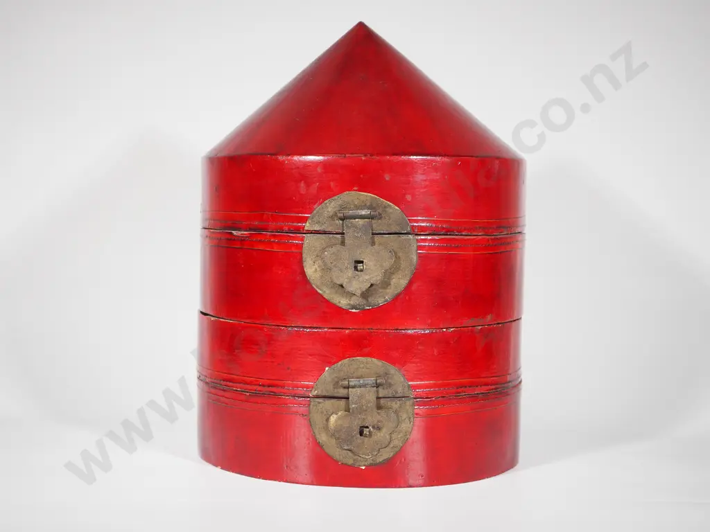 Vintage Red Lacquer Oriental Three Tiered Hatbox w Brass Locks Image 1++