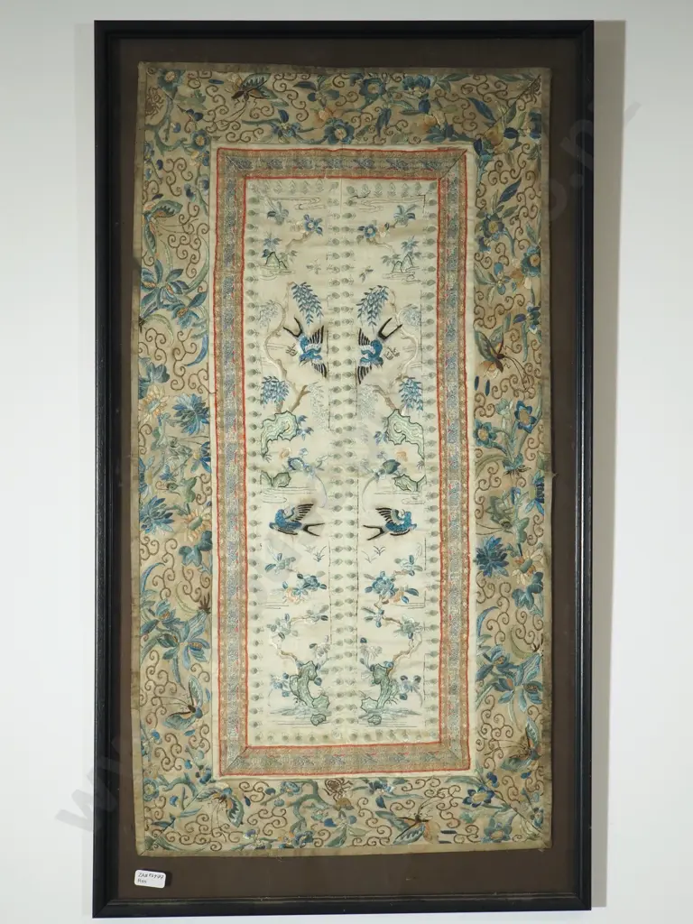 Stunning Framed Antique Silk Oriental Tapestry Image 1++