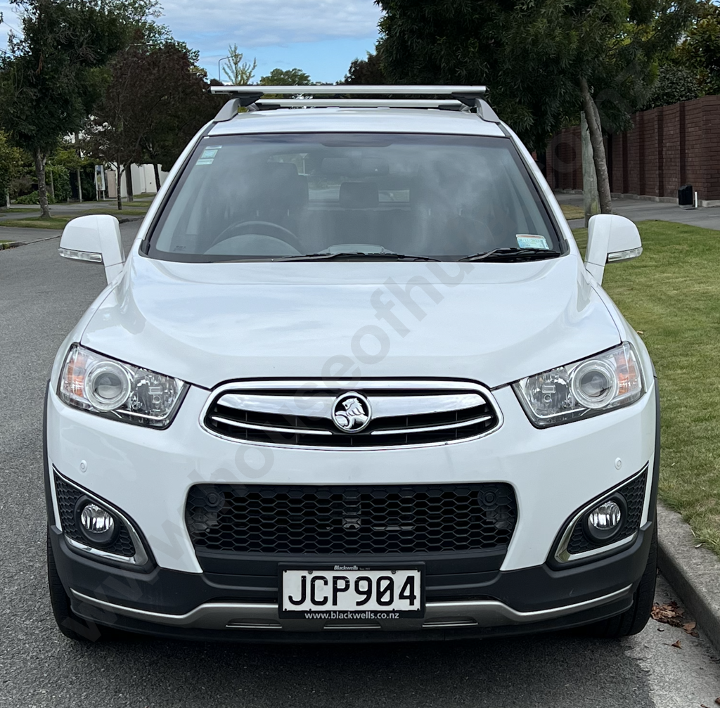 2015 Holden Captiva in White: No Reserve Image 1++