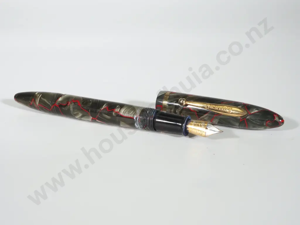 Sheaffer's Marbled Brown w Ox Blood Fountain Pen Image 1++