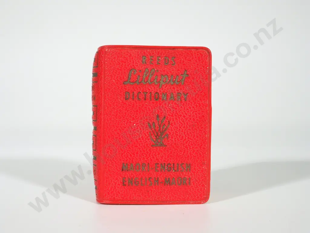 Reeds Lilliput Miniature 'Maori to English' Dictionary Image 1++