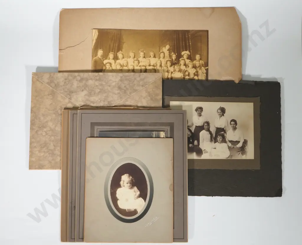 Poignant Collection of Historical New Zealand Portrait & Family Photographs Image 1++