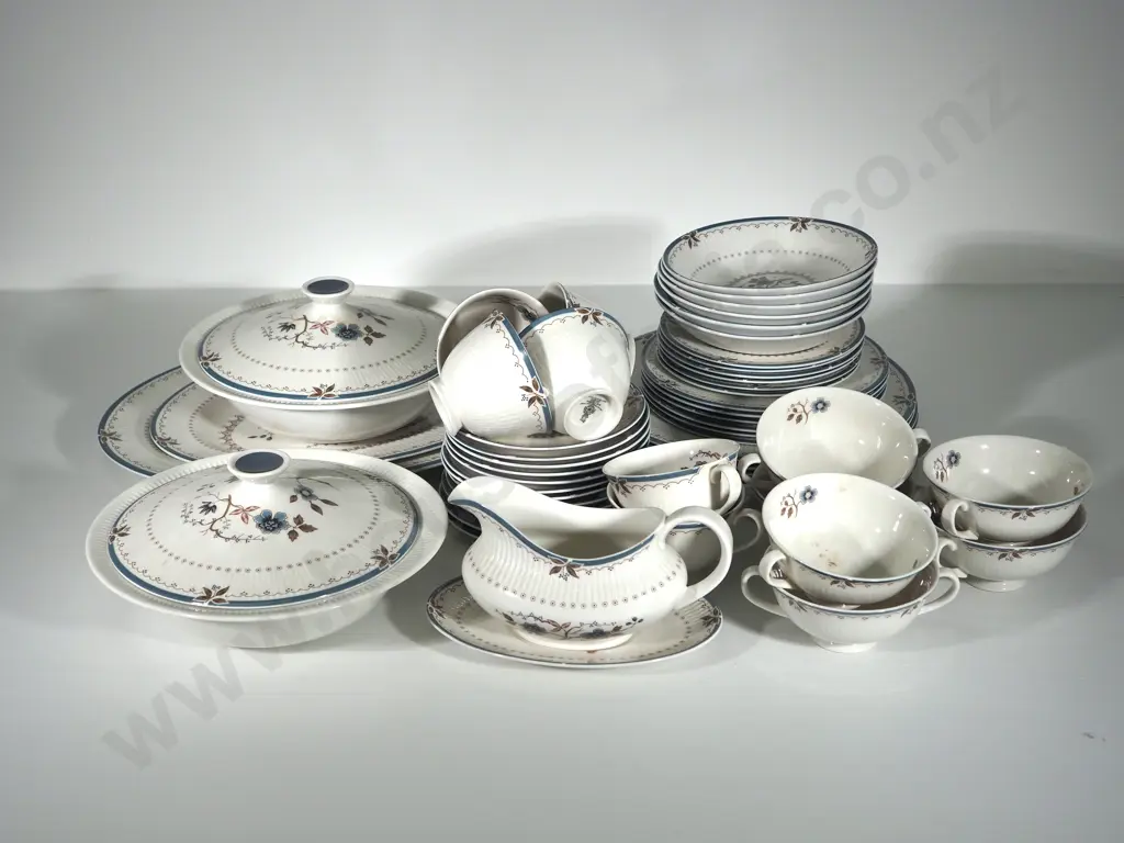 Exceptional Royal Doulton Old Colony 6 Place Dinner Set - As New Image 1++