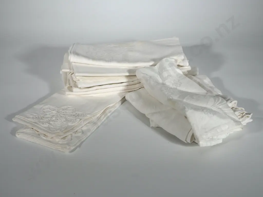 Lot of Vintage Damask Napkins Image 1++