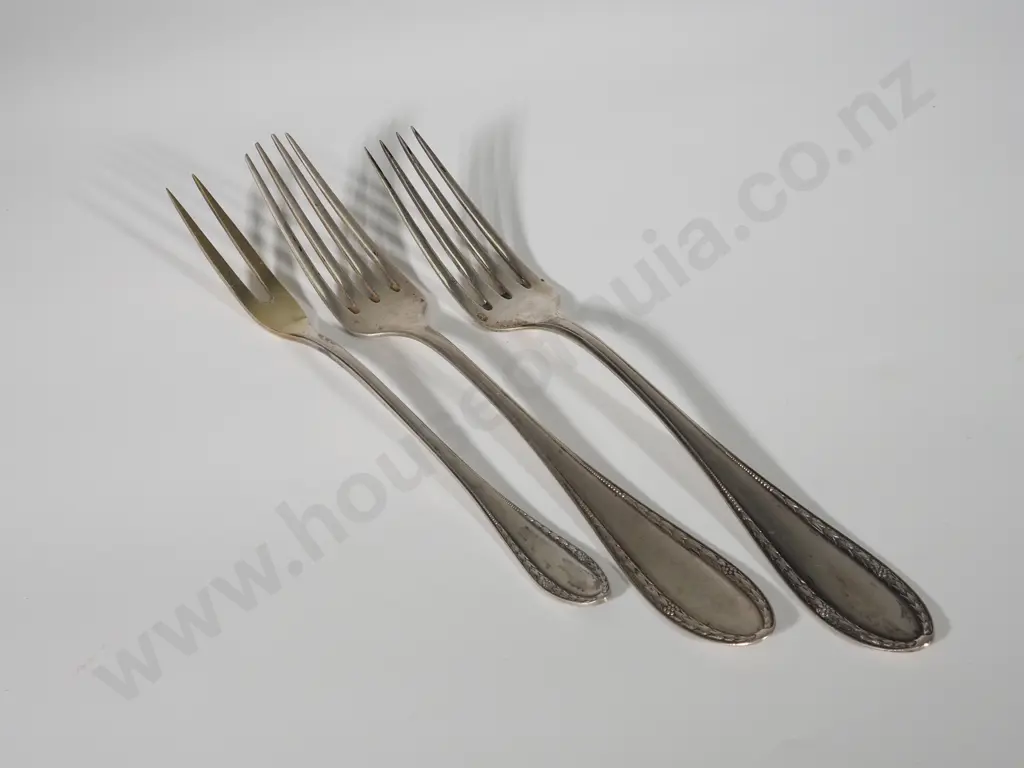 Three 800 Silver Forks Image 1++