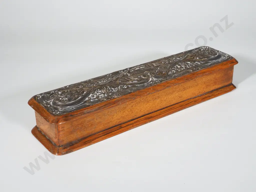 Decorative Sterling Silver Topped Hat Pin Wooden Box Image 1++