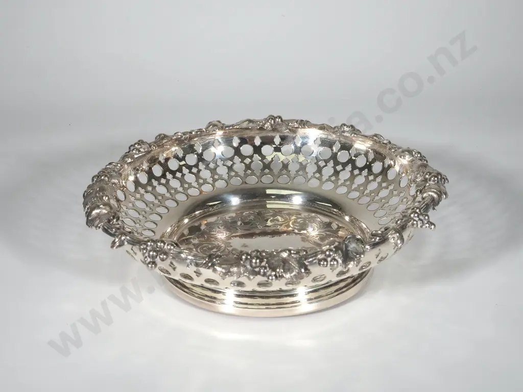 Decorative Silver Plate Wine Bottle Stand Image 1++