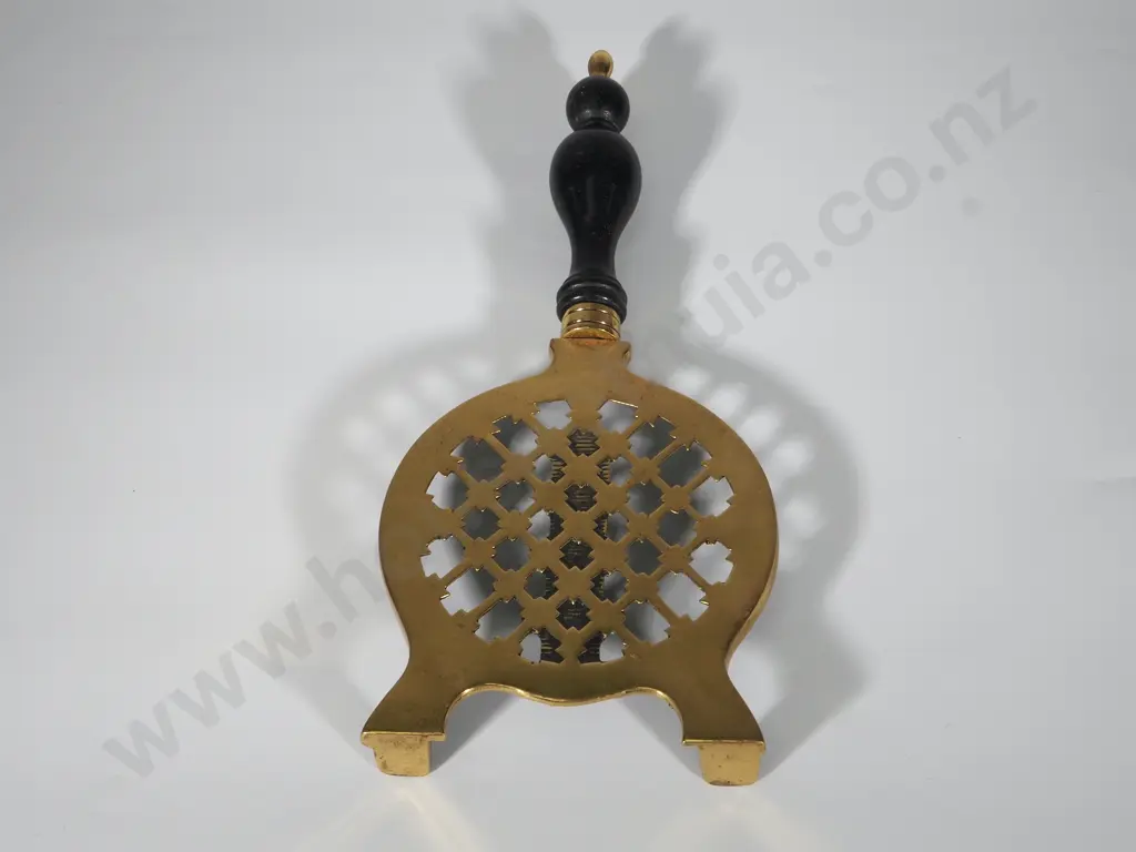 Brass Trivet w Wooden Handle Image 1++
