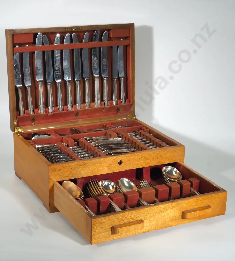 Large Canteen of S/P Cutlery Image 1++