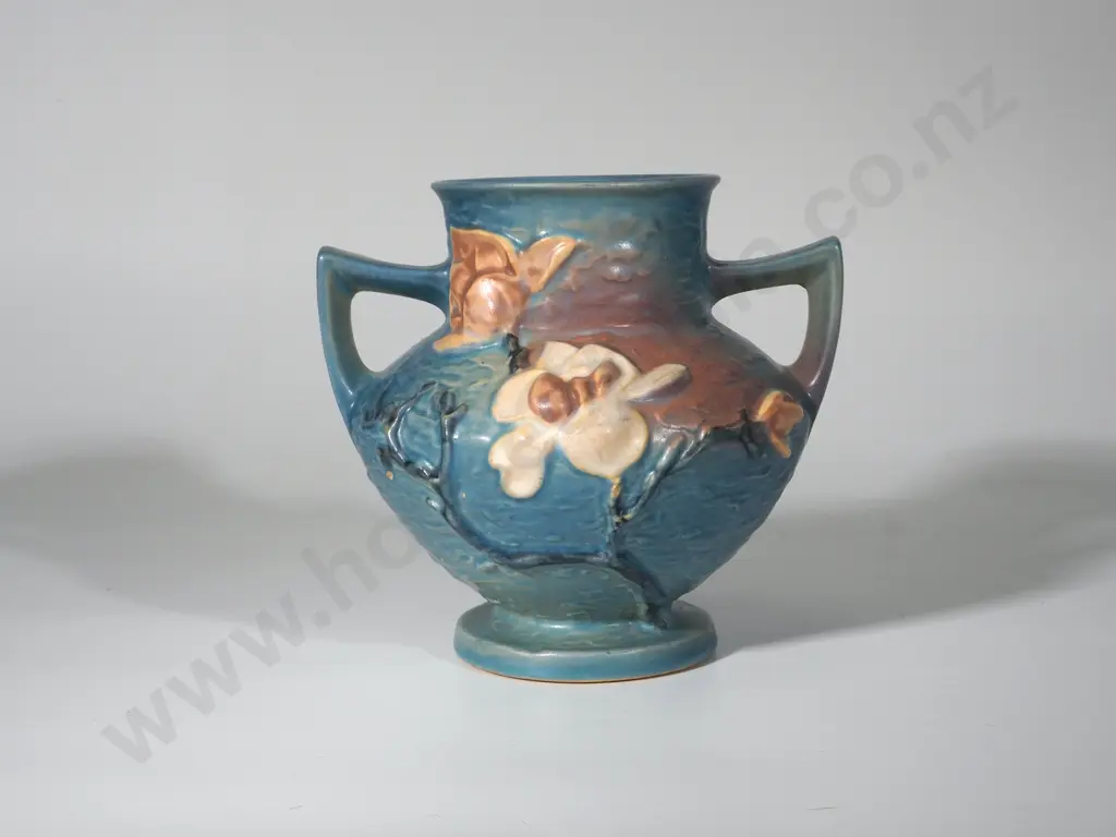 Excellent Art Pottery Vase by Roseville U.S.A Image 1++