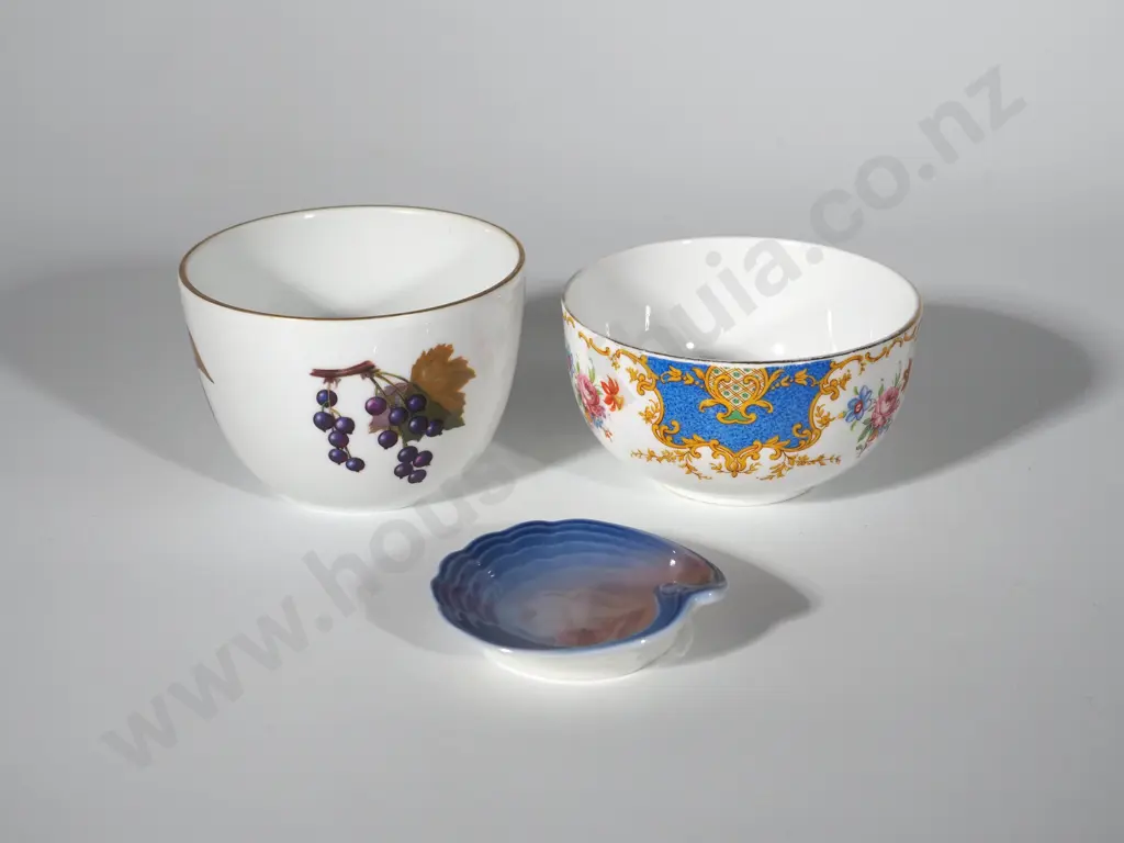 Two Decorative Finger Bowl's & Bing Ghrondal Finger Dish Image 1++