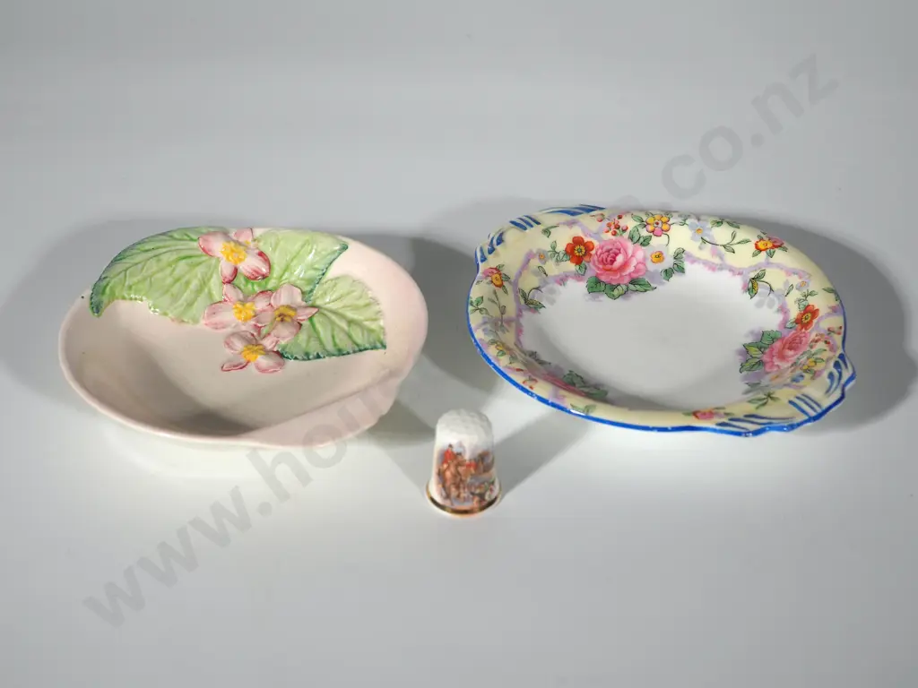 Two Sweet Dishes & a Carltonware Thimble Image 1++