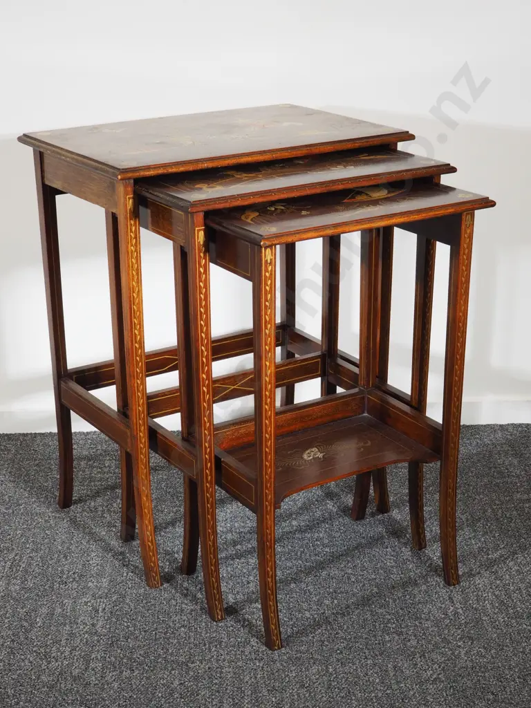 Highly Decorative Antique Set of Three Oriental Nesting Tables Image 1++