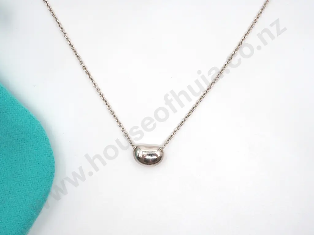 21st Century Elsa Peretti Sterling Silver Bean Pendant and Earrings Image 1++