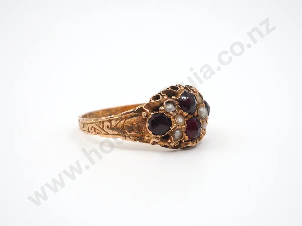 15ct Gold Antique Garnet & Seed Pearl Ring Image 1++