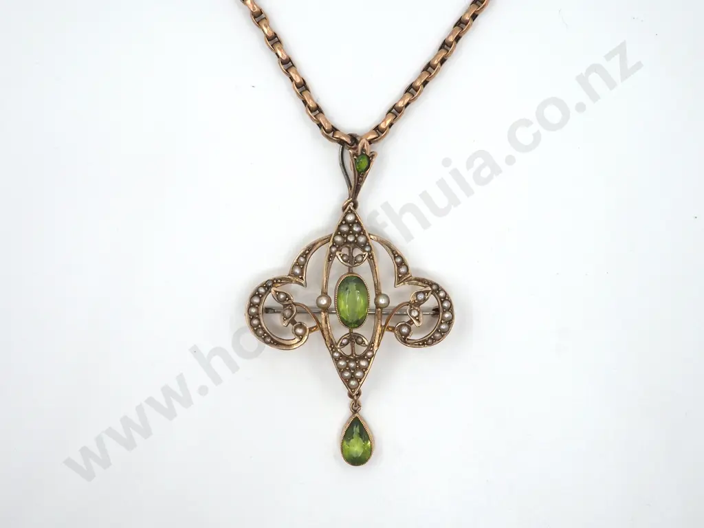 9ct Gold Antique Belcher Chain w/ Peridot & Seed Pearl Pendant Circa 1920 Image 1++