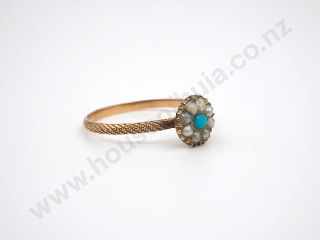 9ct Gold Antique Turquoise & Seed Pearl Ring Image 1++
