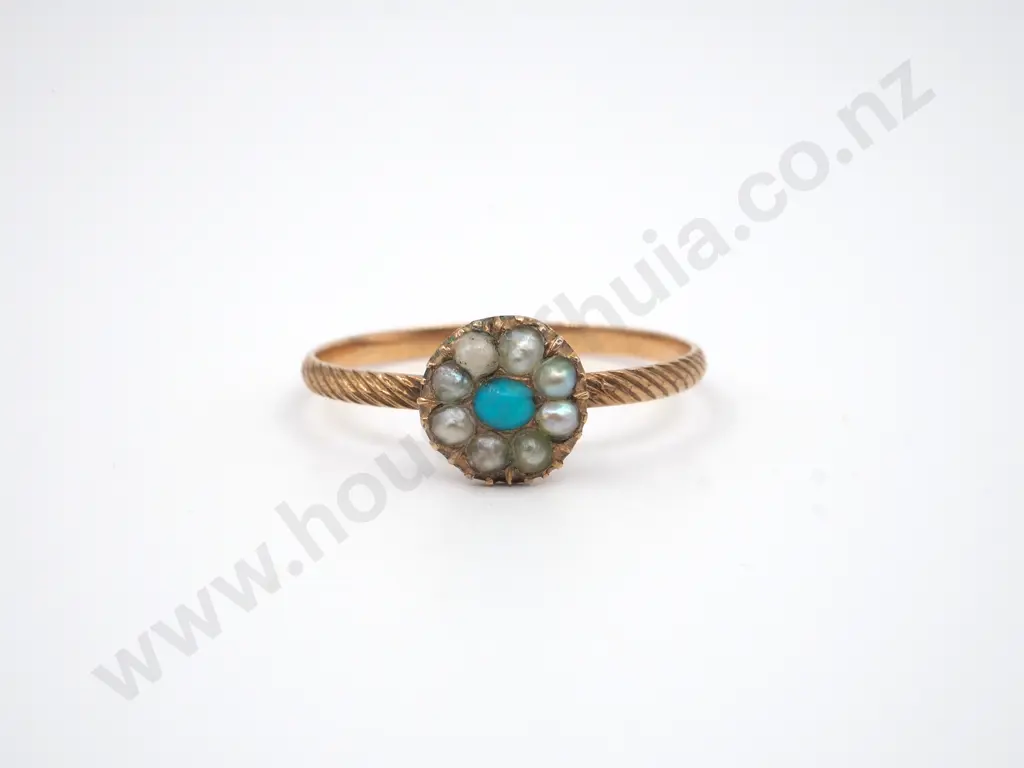 9ct Gold Antique Turquoise & Seed Pearl Ring Image 1++