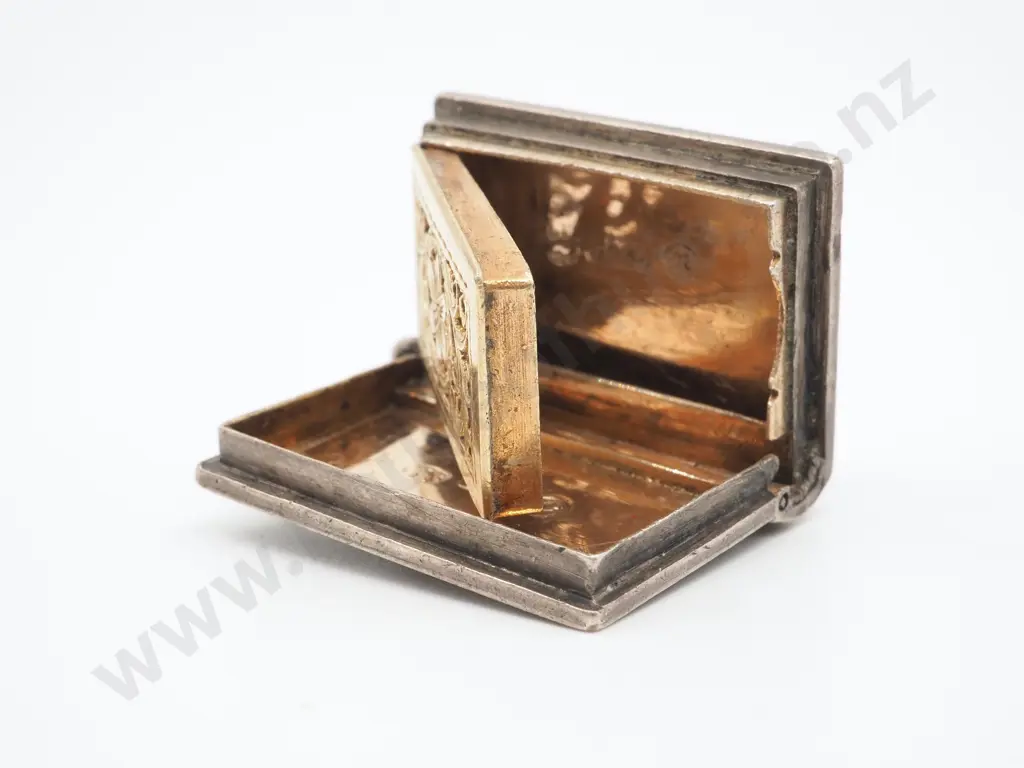 Antique William IV Book Shaped Vinagarette, Hallmarked Image 1++