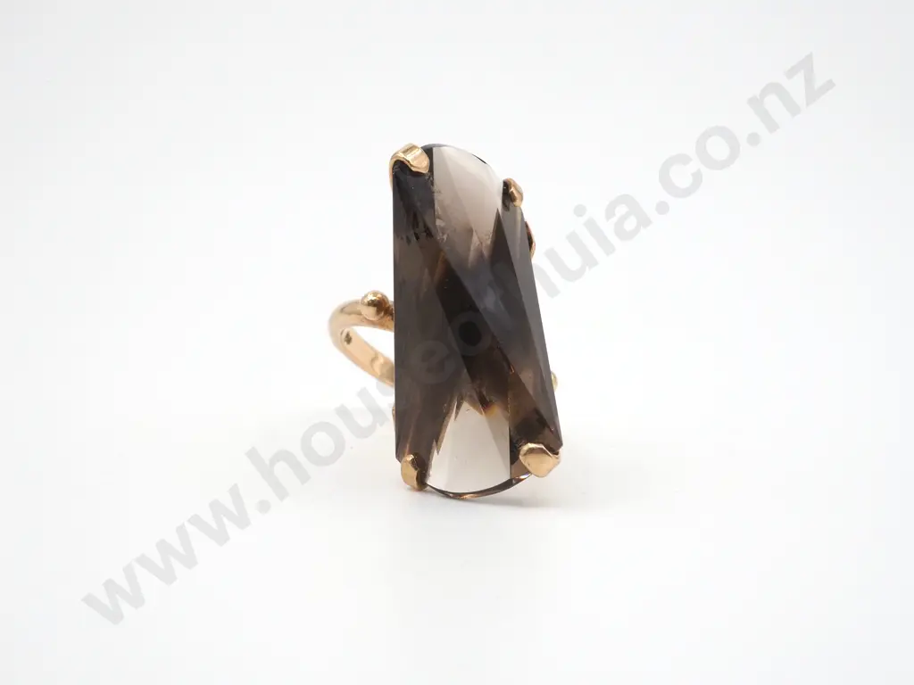 9ct Gold Mid Century Smokey Quartz Dress Ring Image 1++