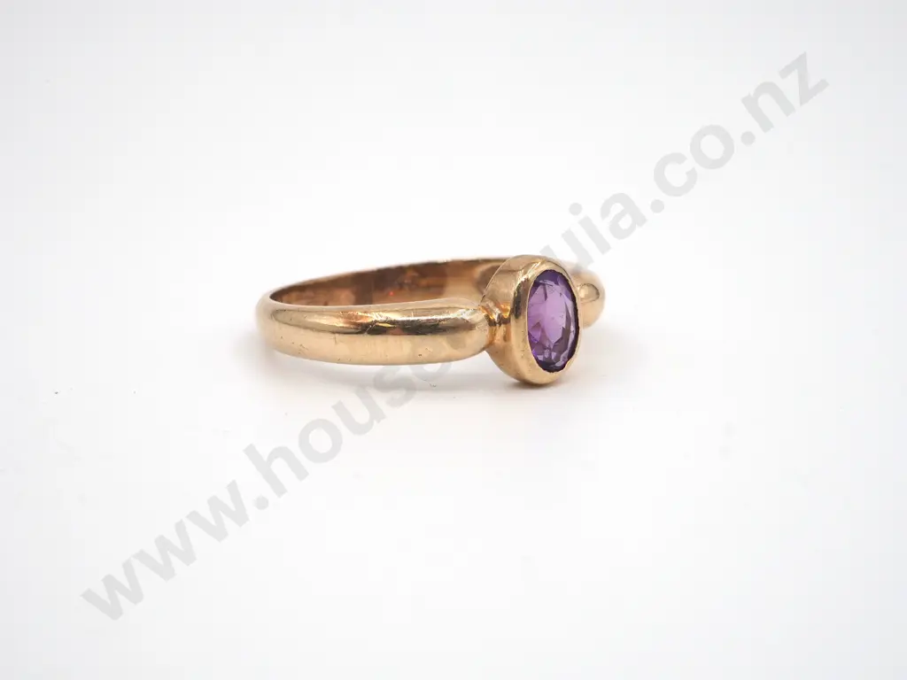 9ct Gold Amethyst Ring Image 1++