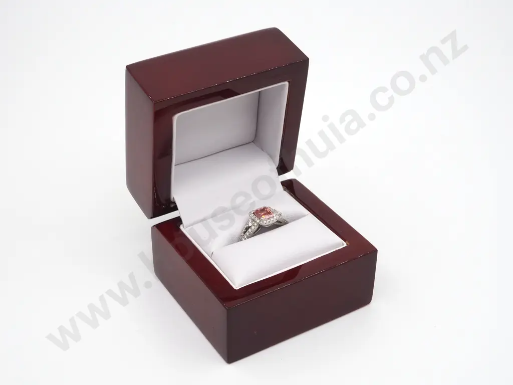 18ct White Gold 1.2ct Pink Diamond Cluster Ring, Valuation Image 1++